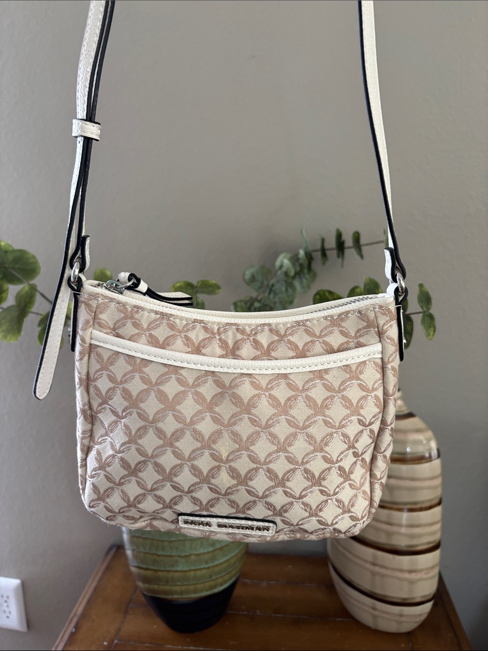 Dana Buchman small crossbody shoulder purse